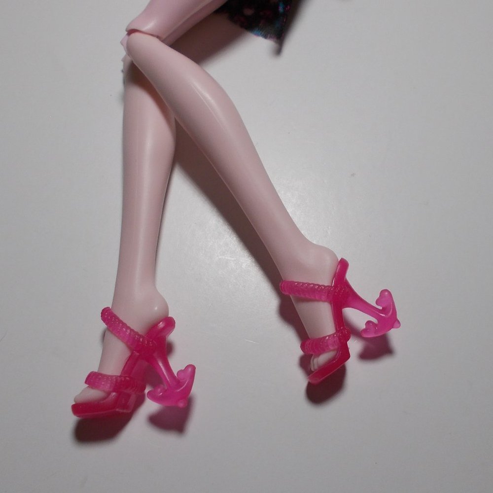 Monster High Draculaura the sailor Doll EUC - Picture 9 of 12